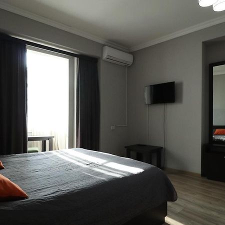 Erekle 8/10 Apartment Tbilisi Bagian luar foto