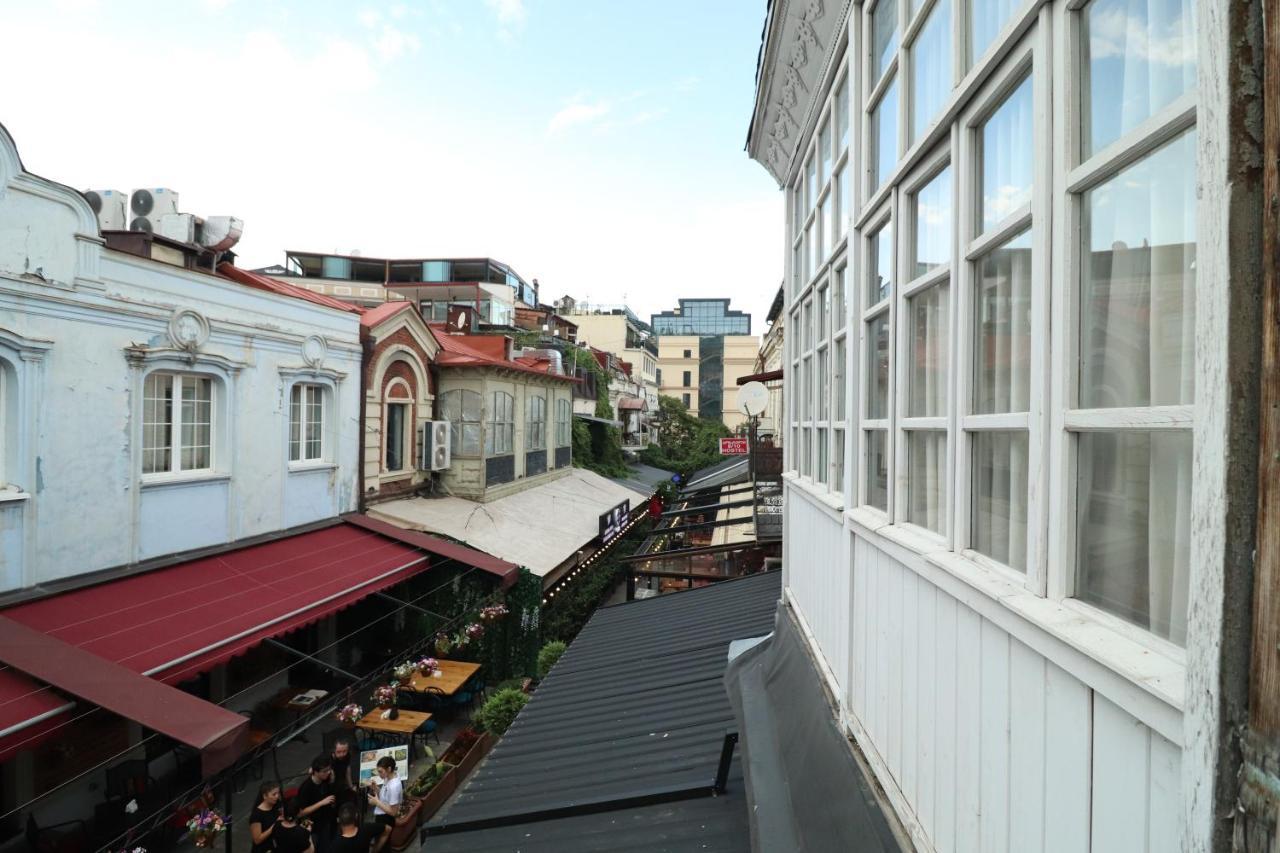 Erekle 8/10 Apartment Tbilisi Bagian luar foto