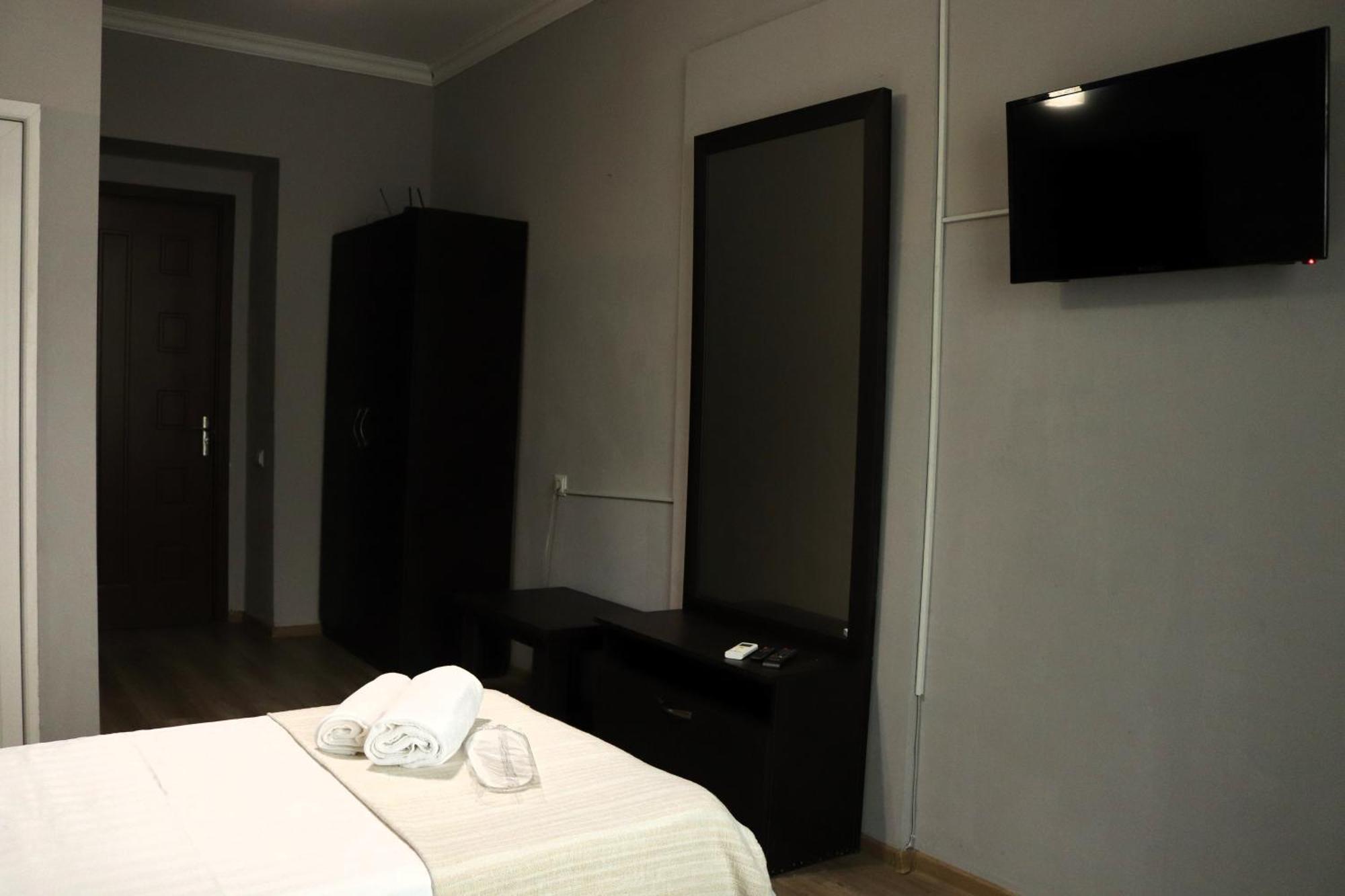 Erekle 8/10 Apartment Tbilisi Bagian luar foto
